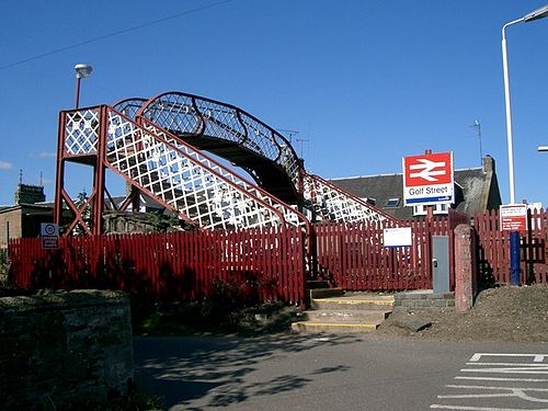 Golf Street railway station